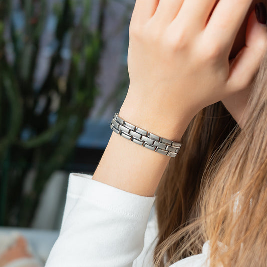 Stainless Steel Energy Bracelet 4-in-1. 2 Colors available. Model B041